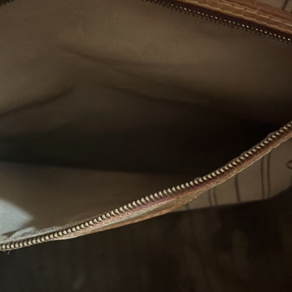 Louis Vuitton Gracefull MM - Picture 6 of 11